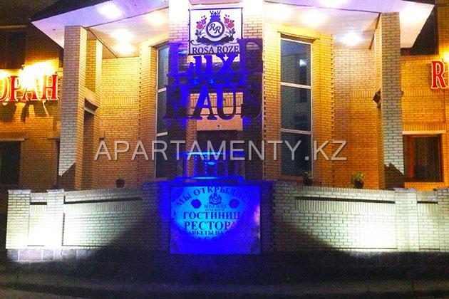 Hotel Rosa Roze Luxe House Karagandy Exterior foto